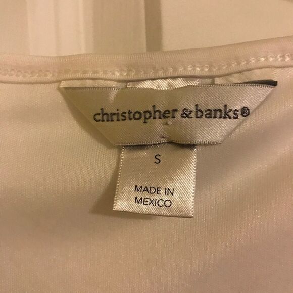 Ruffled floral dress  - Picture 3 of 4